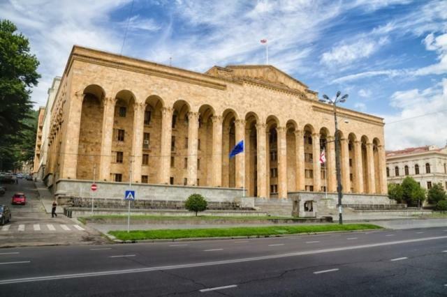 Parliament On Rustaveli Studio Tbilisi Exteriér fotografie